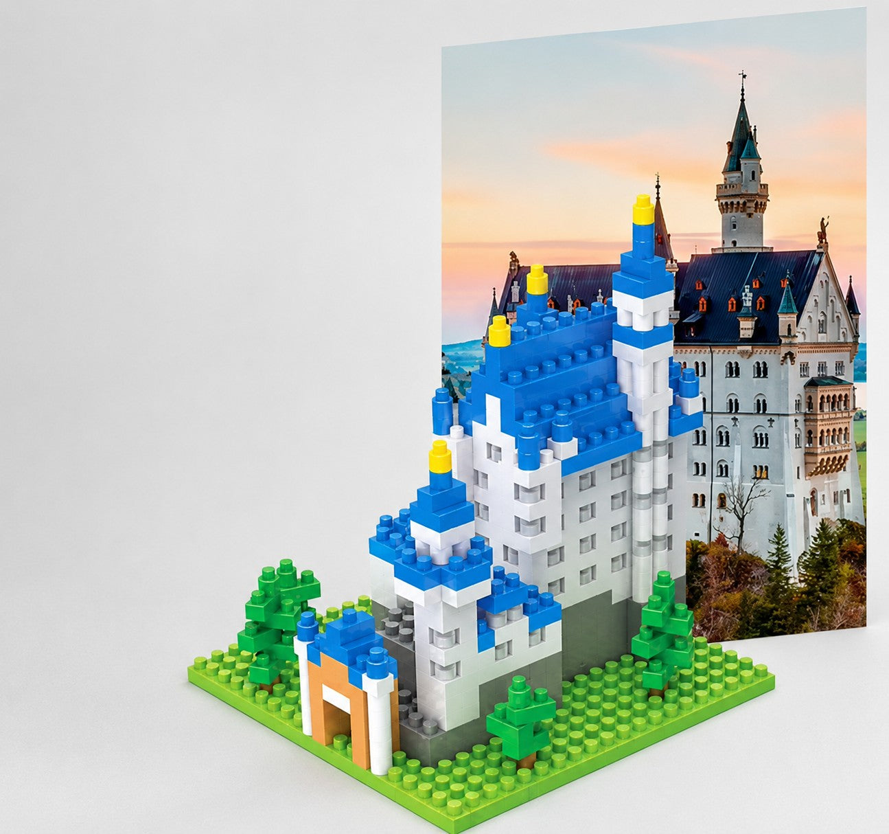 Kända landmärken. Neuschwansteins Slott i Bayern, Tyskland - 520 bitar